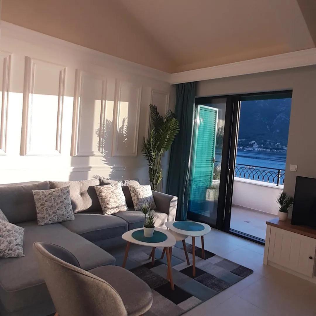 Apartments Boka Blue Dobrota Котор Екстериор снимка