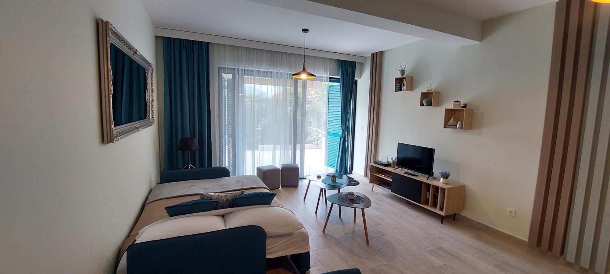 Apartments Boka Blue Dobrota Котор Екстериор снимка