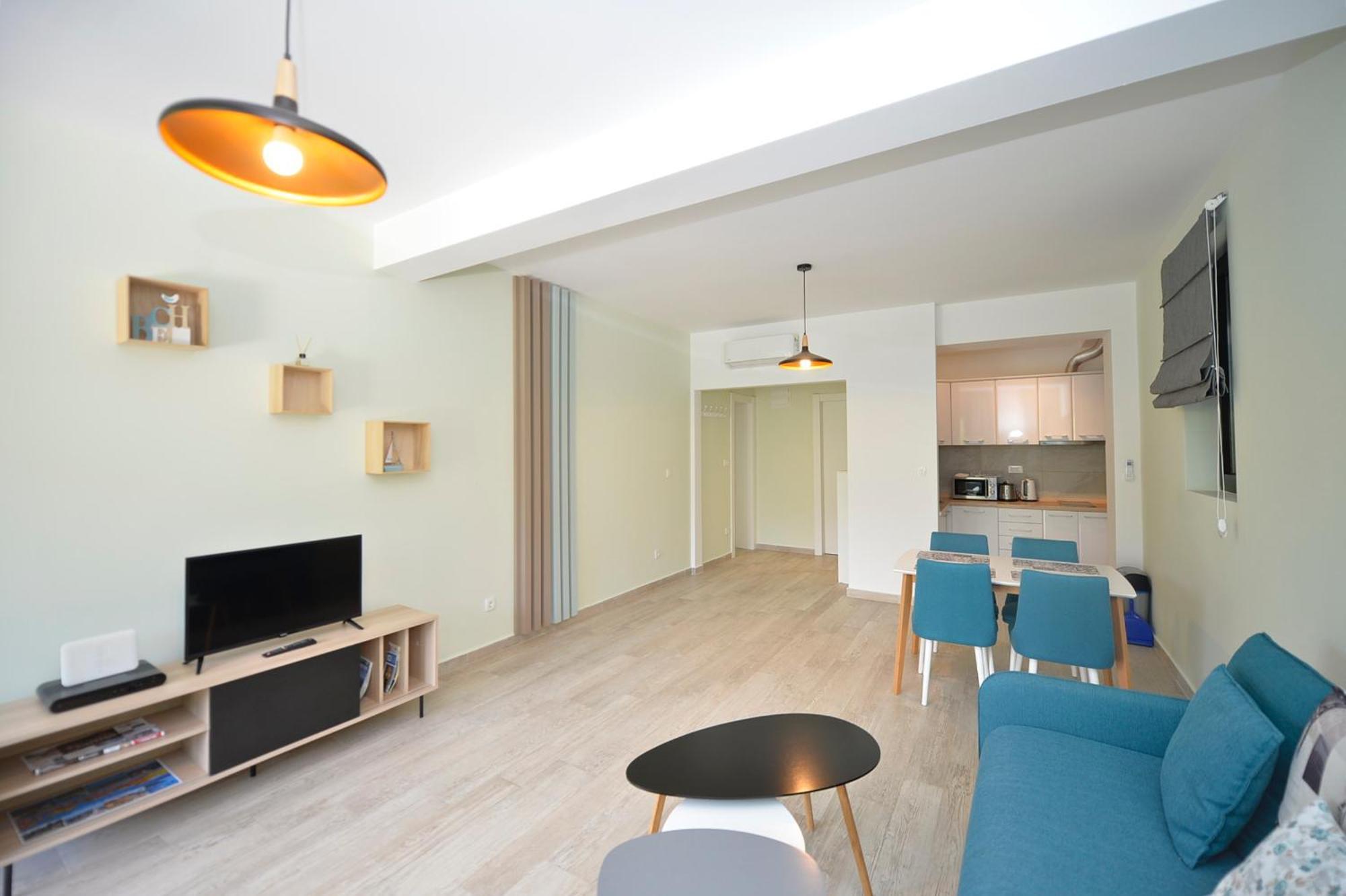 Apartments Boka Blue Dobrota Котор Екстериор снимка
