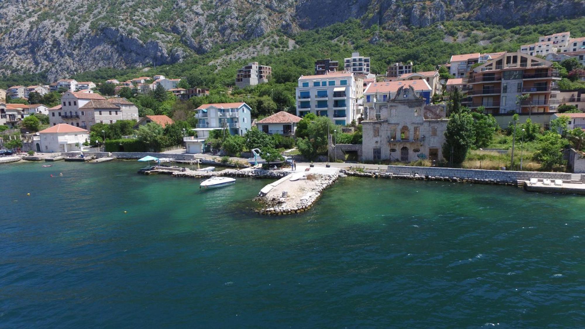 Apartments Boka Blue Dobrota Котор Екстериор снимка