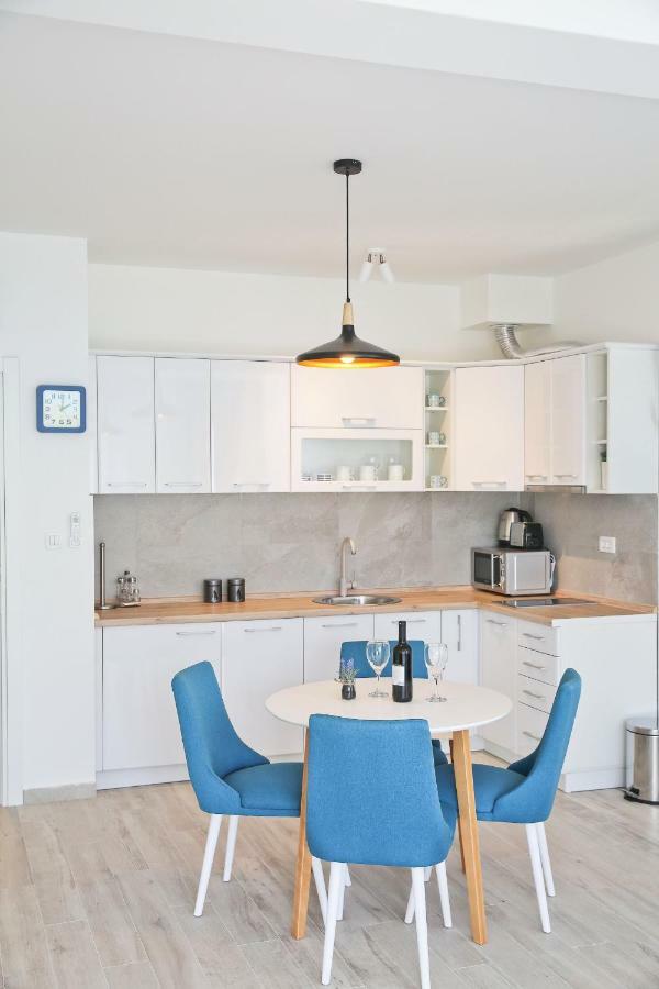 Apartments Boka Blue Dobrota Котор Екстериор снимка