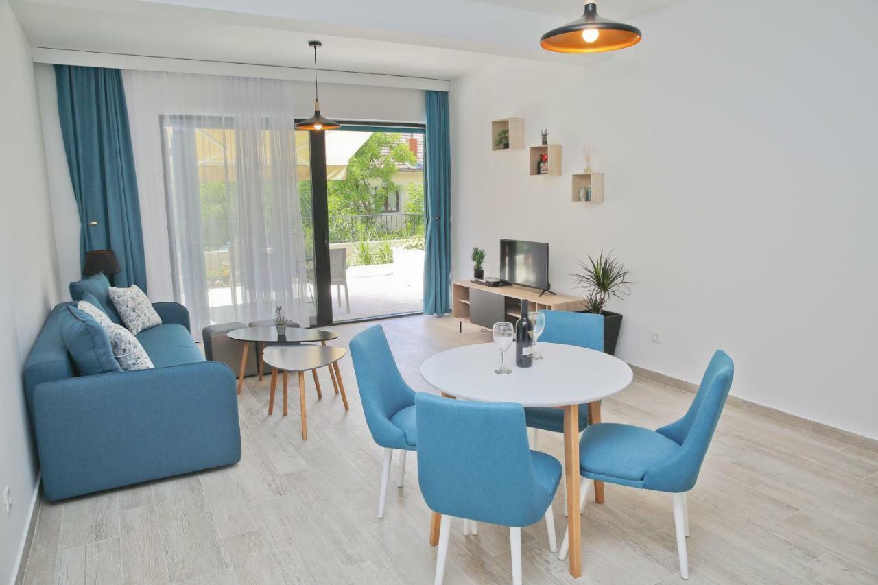 Apartments Boka Blue Dobrota Котор Екстериор снимка