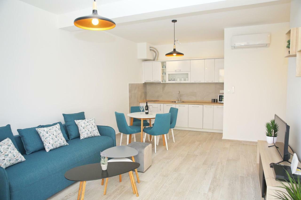 Apartments Boka Blue Dobrota Котор Екстериор снимка