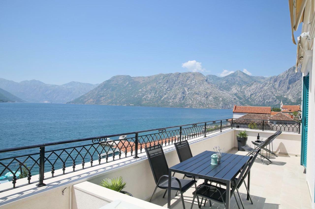 Apartments Boka Blue Dobrota Котор Екстериор снимка