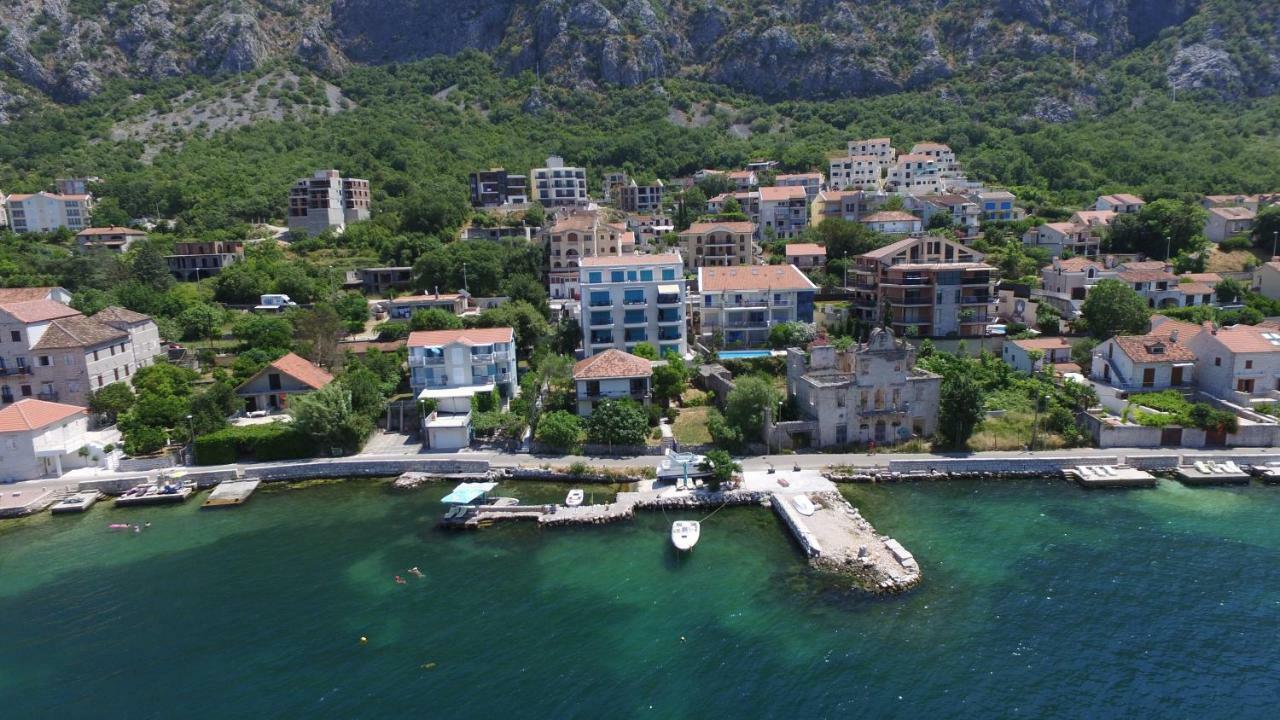 Apartments Boka Blue Dobrota Котор Екстериор снимка